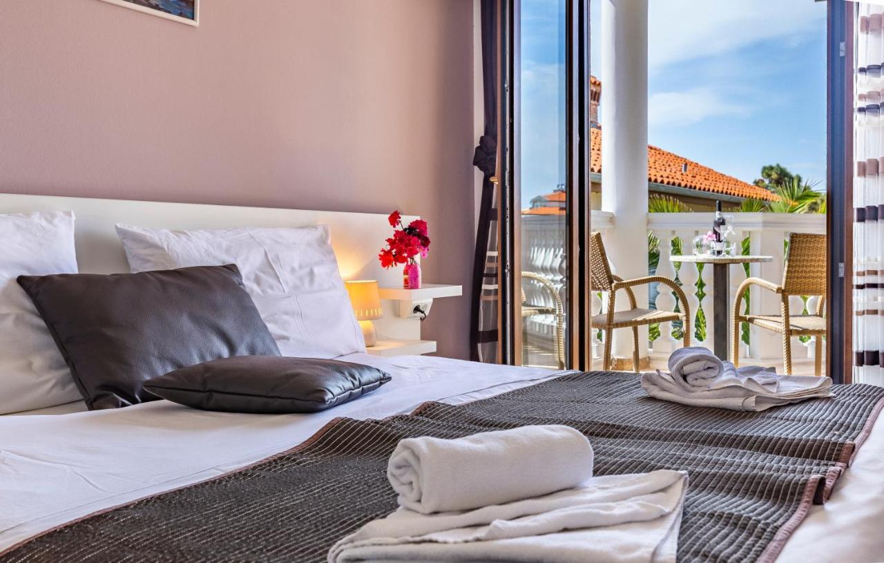 Villa San Rocco Bed & Breakfast Medulin Exteriör bild