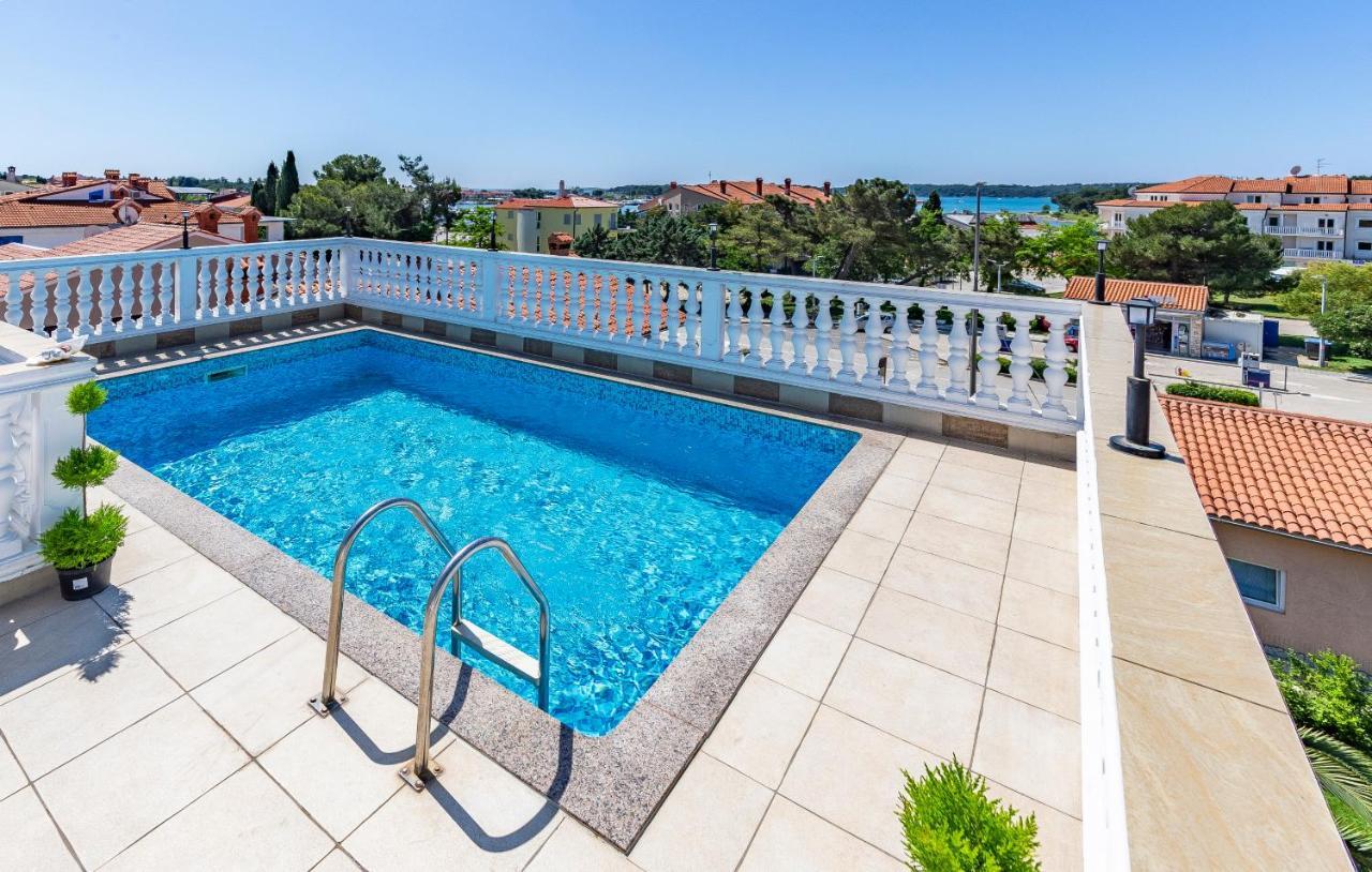 Villa San Rocco Bed & Breakfast Medulin Exteriör bild