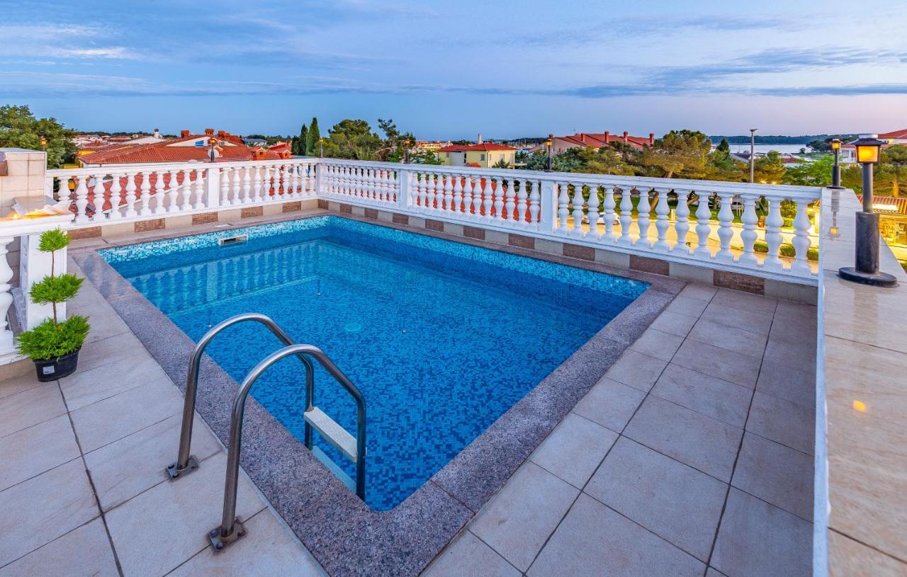 Villa San Rocco Bed & Breakfast Medulin Exteriör bild
