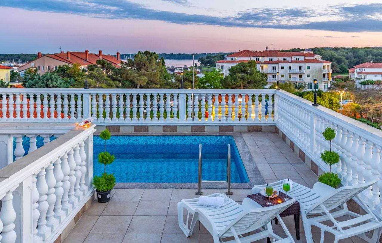 Villa San Rocco Bed & Breakfast Medulin Exteriör bild